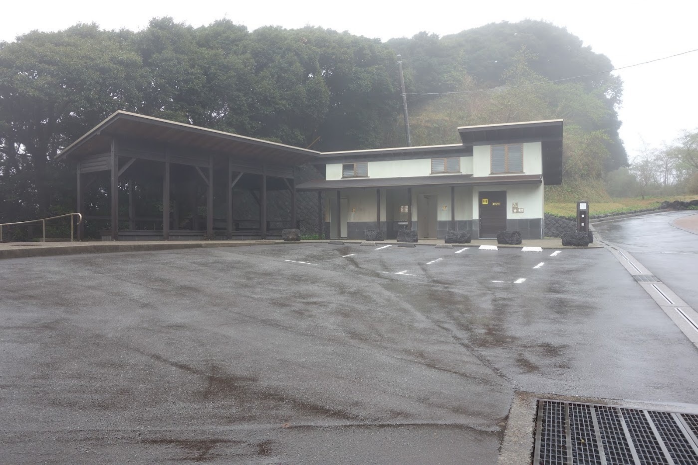 八丈島 なかなか見えない登龍峠の展望台 日々物見遊山